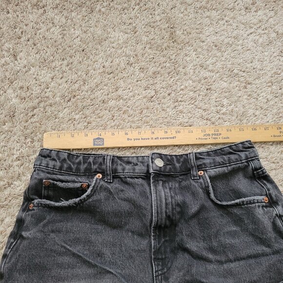 Zara Shorts Womens 8 Black Denim High-Waisted Denim Distressed - Picture 2 of 7